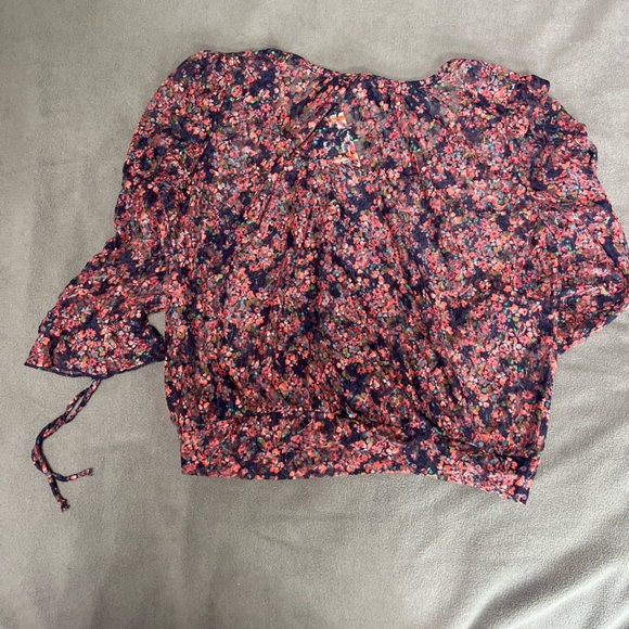 American Rag Blouse - Picture 2 of 2